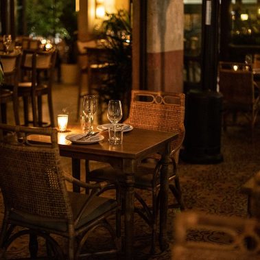 restaurant place setting for two